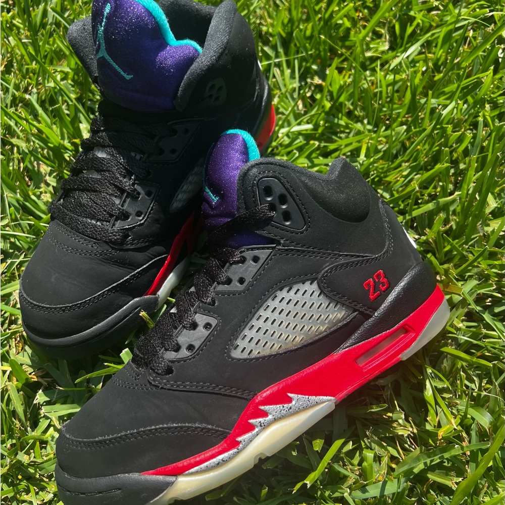 CLEAN Air Jordan 5 V size 5 Womens Top 3 Shoes